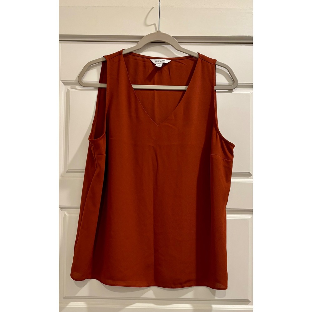 Nine West Womens Rust Burnt Orange V-Neck Sleeveless Blouse Top Size L